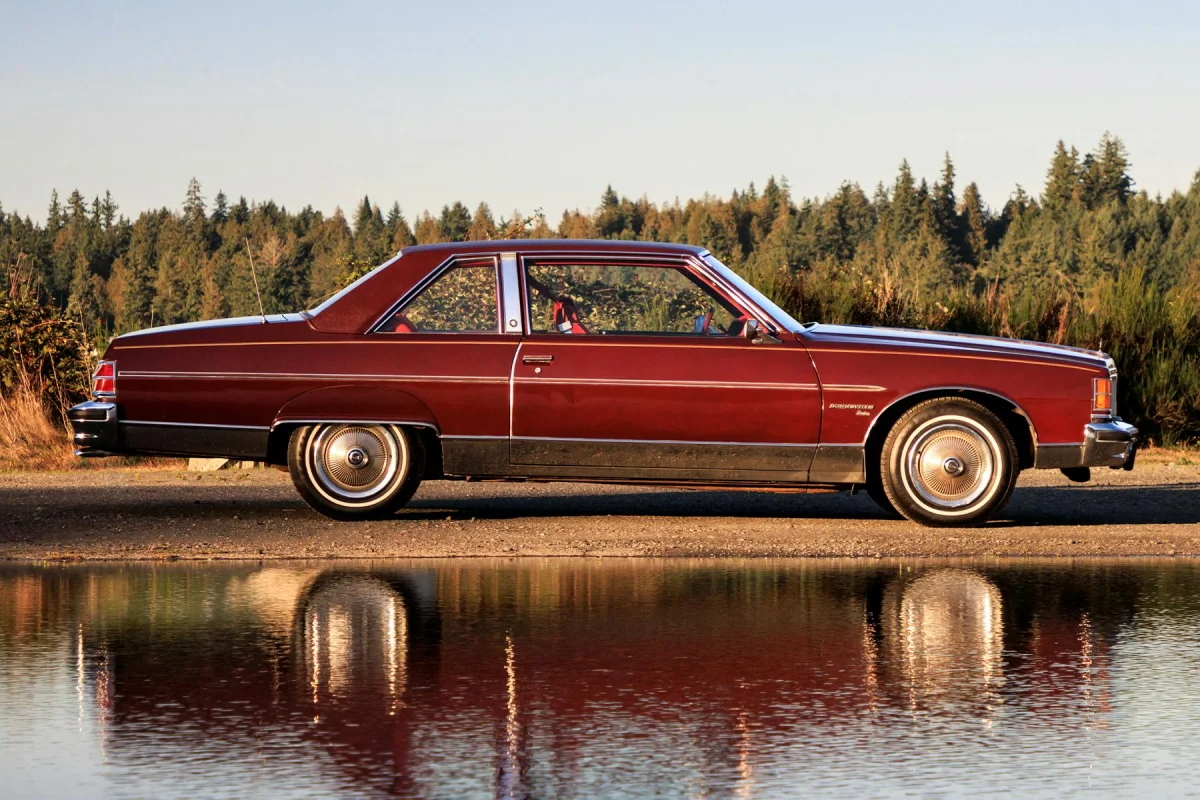1978 Pontiac Bonneville side profile