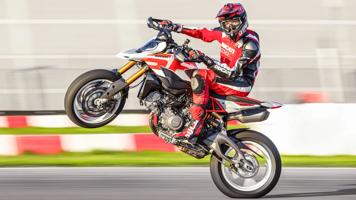 New Ducati Hypermotard V2, V2 SP