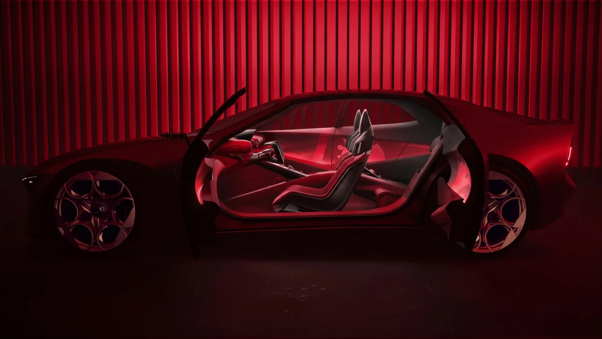 Alfo Romeo Cuorerosso concept interior