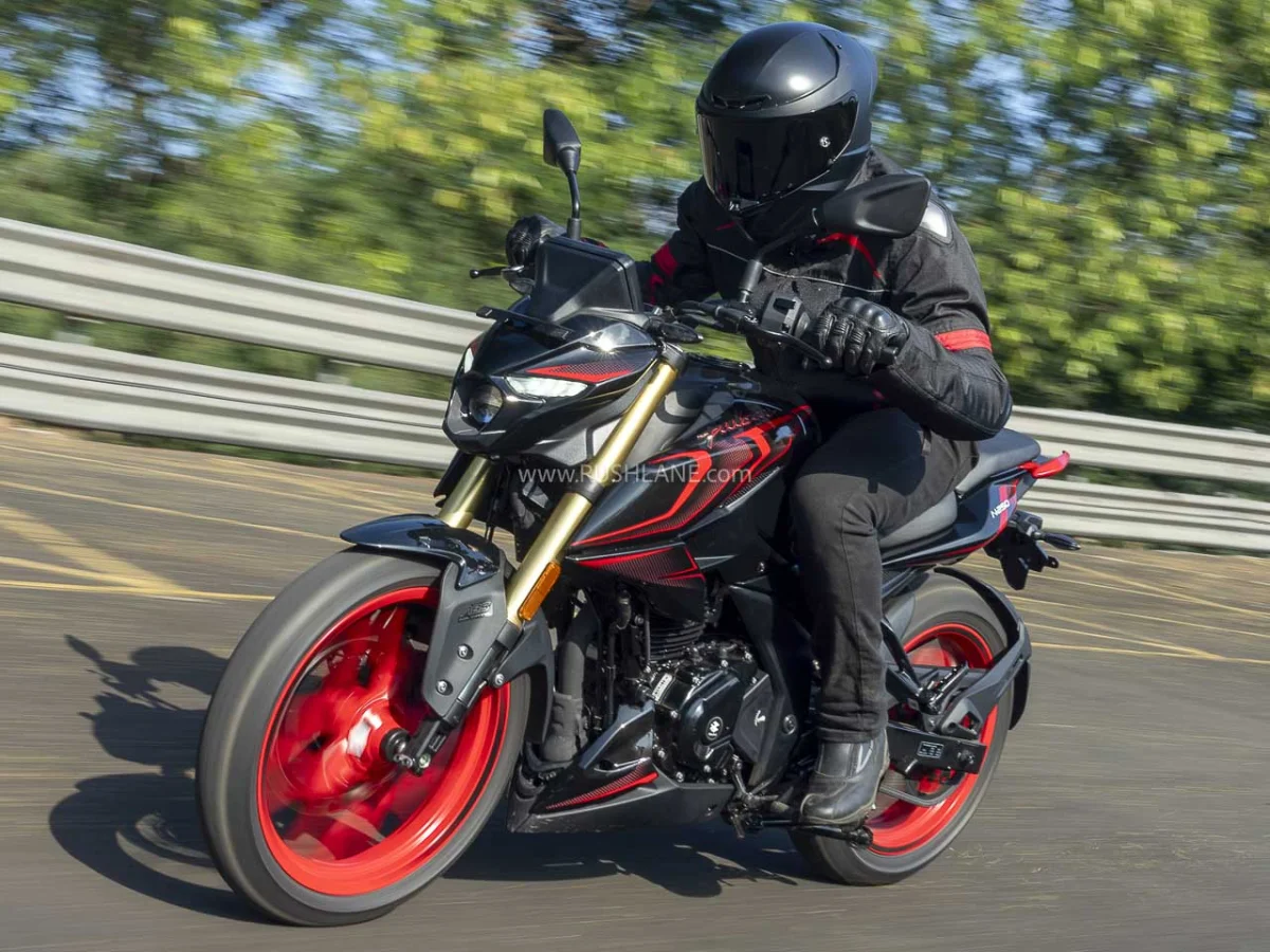New Bajaj Pulsar N250SS Launch