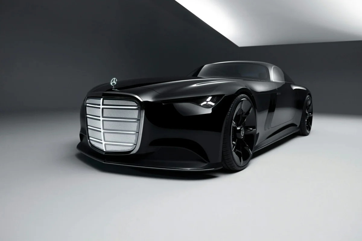 Mercedes-Benz Vision Iconic front three quarter